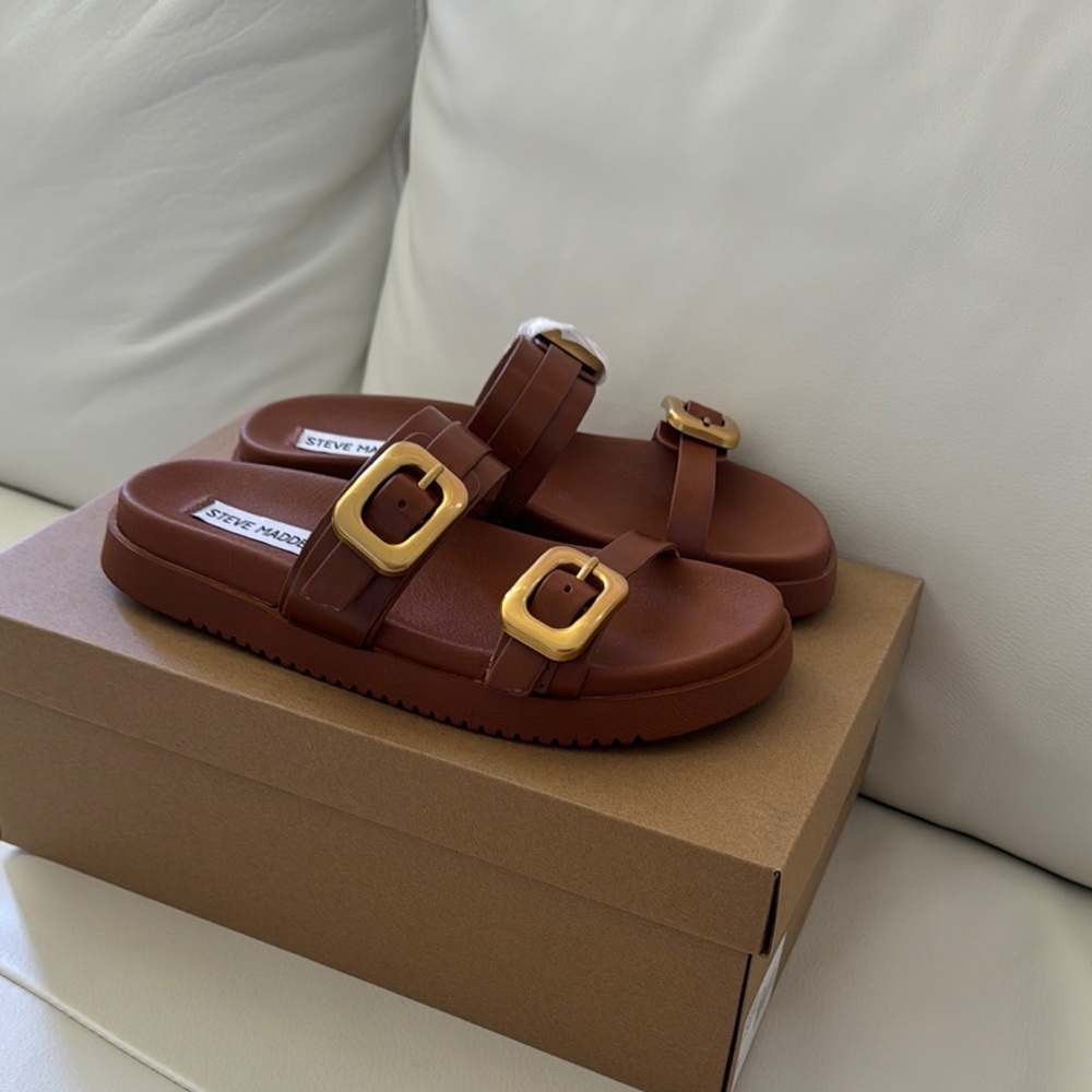 Steve Madden Margey Sandals— Tan Sandals with Gold Buckle - Picture 2 of 3